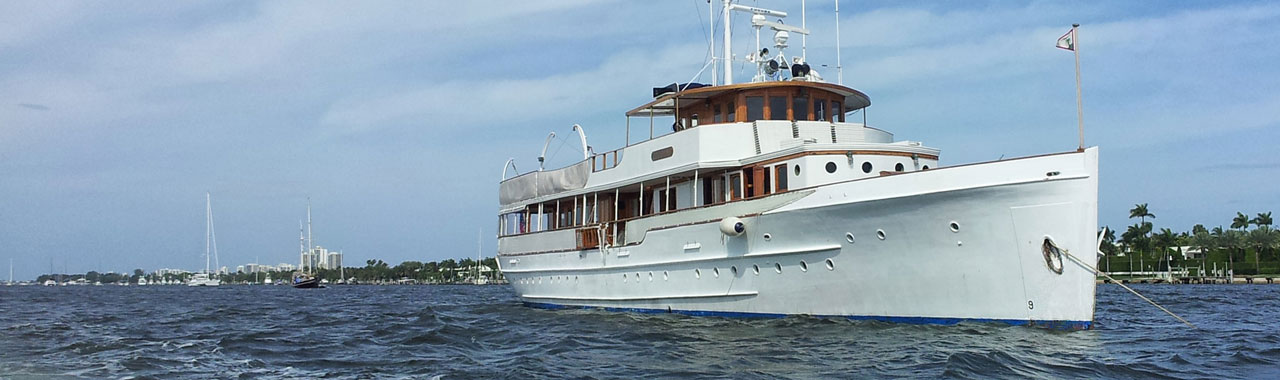 Mariner III Luxury Yacht Charter